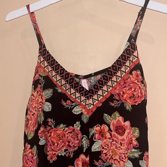 Xhilaration jumpsuit black floral adjustable straps, slit wide pants size 1X - Picture 2 of 10